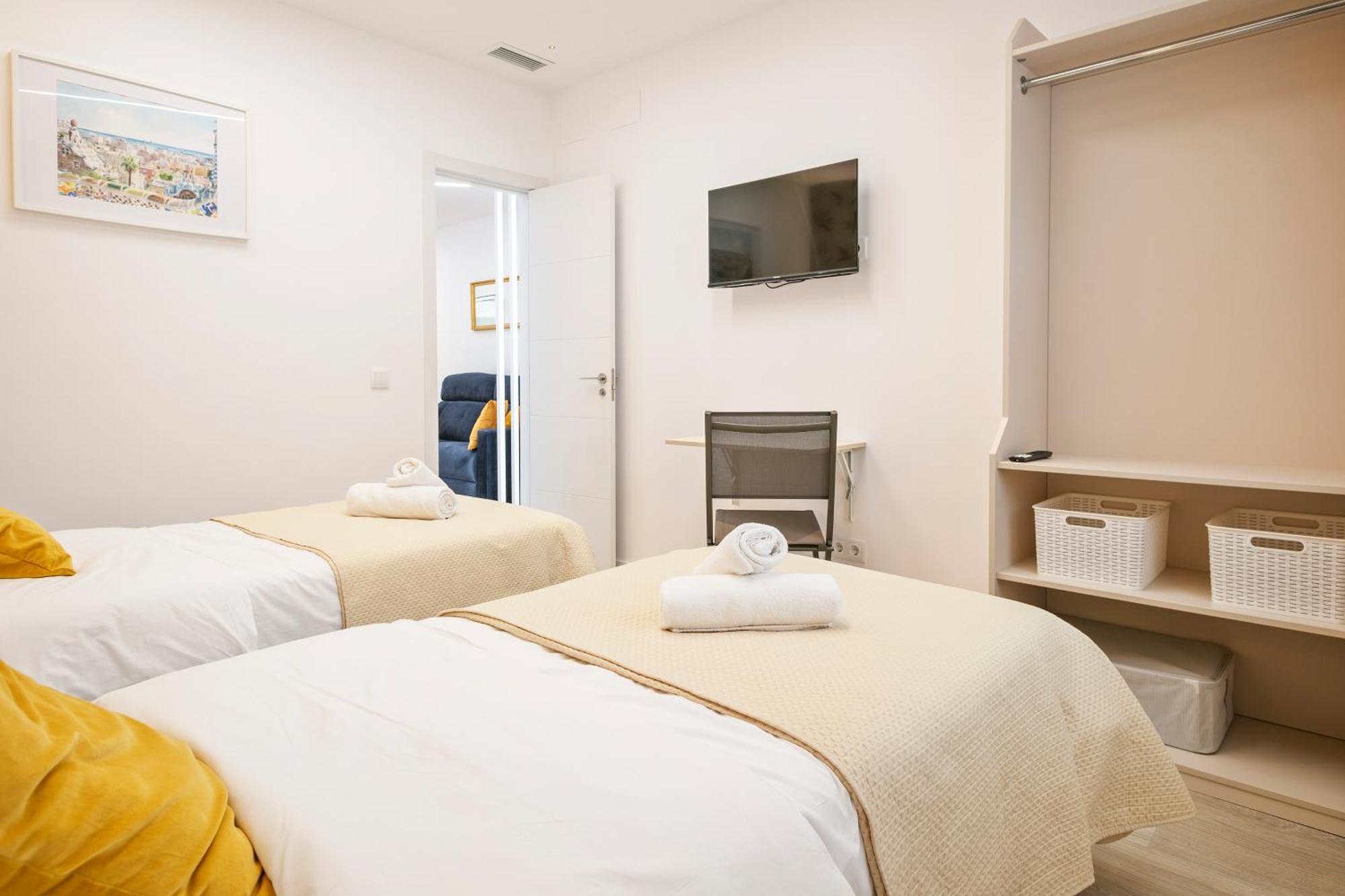 Boutique Plaza Catalonia Suites Cornella Cornella de Llobregat Exterior photo
