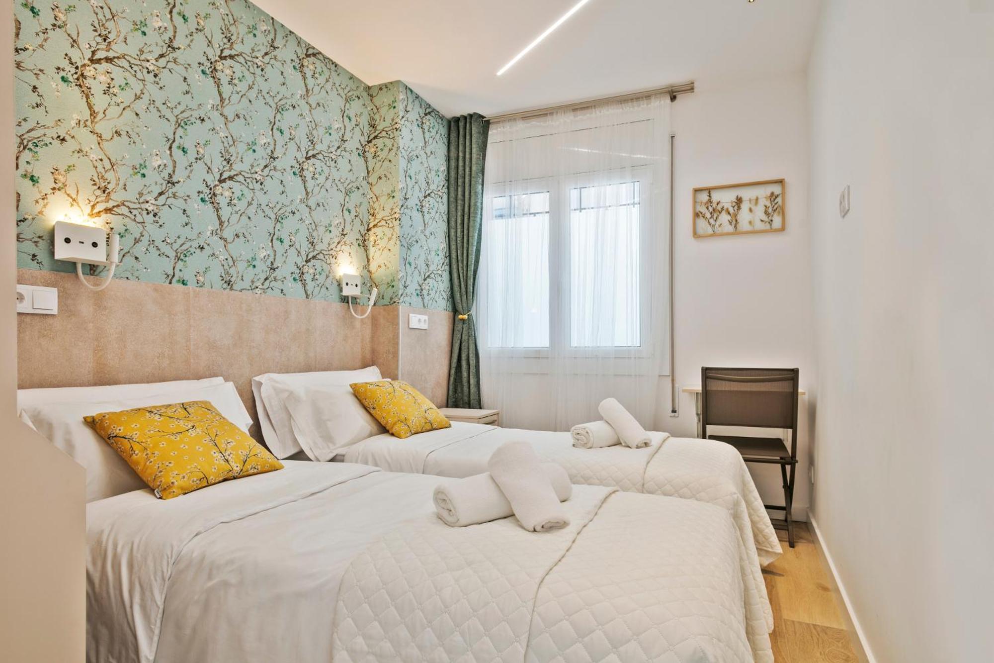 Boutique Plaza Catalonia Suites Cornella Cornella de Llobregat Exterior photo