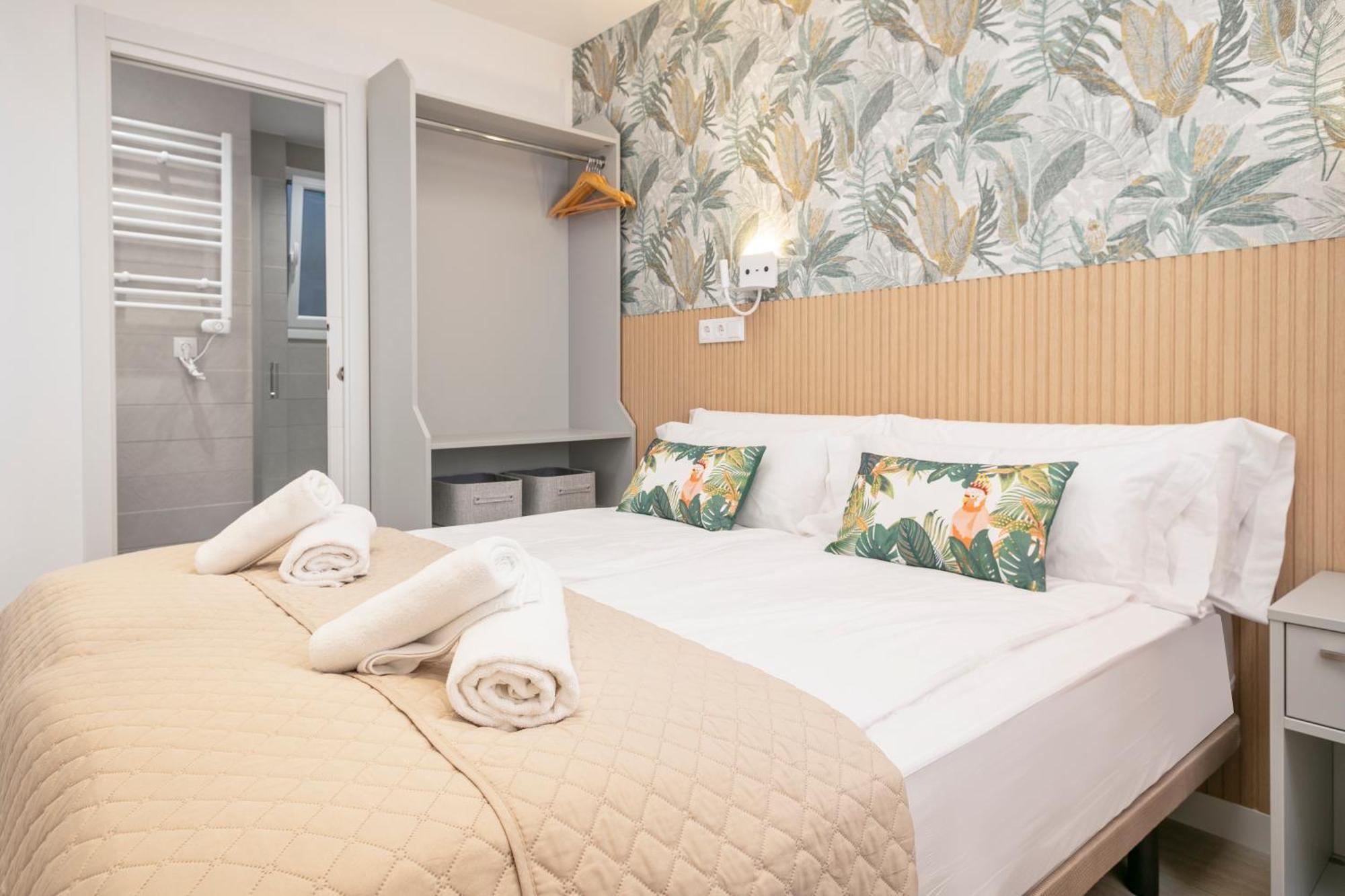 Boutique Plaza Catalonia Suites Cornella Cornella de Llobregat Exterior photo